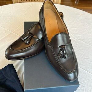 Suitsupply brown leather loafer with tassel size 9 brand new never worn